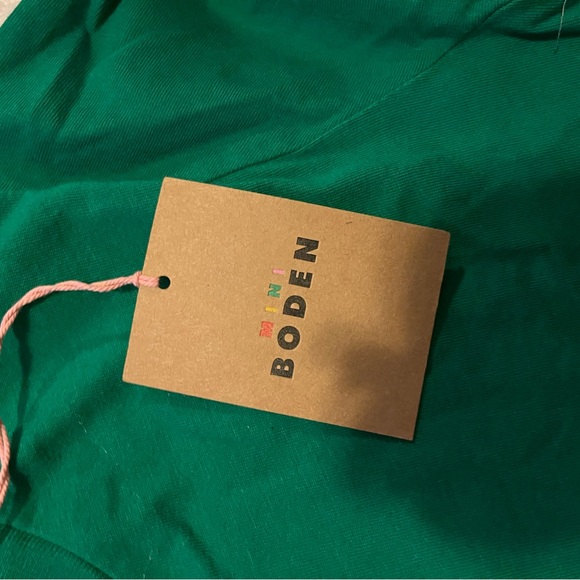 Boden Green Long Sleeve Kids Tee with Animal Parade - Picture 2 of 5